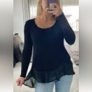 Sun and shadow sz Sm boho black long sleeve shirt with a ruffle around bottom